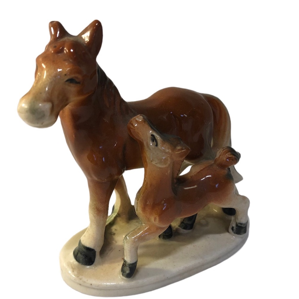 Vintage Horse and foal figurine